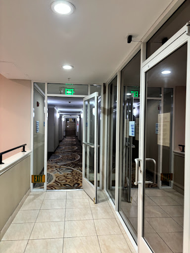 Holiday Inn Express & Suites Santa Clara, an IHG Hotel image