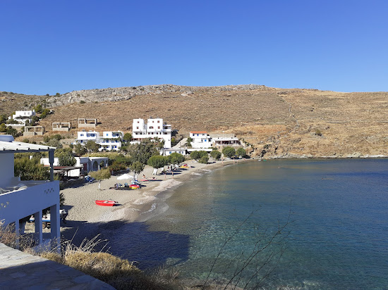 Paralia Lefkes