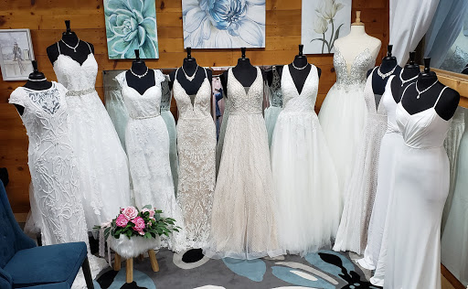 Consignment Shop «The White Pear Formal Consignment Boutique», reviews and photos, 1128 W Market St, Pottsville, PA 17901, USA