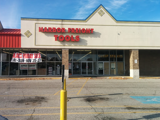 Hardware Store «Harbor Freight Tools», reviews and photos, 6272 Pearl Rd, Parma Heights, OH 44130, USA