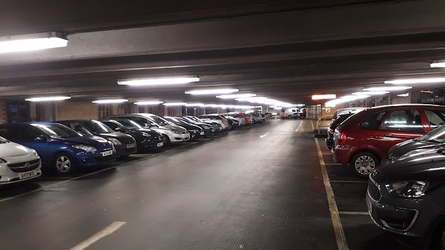 Vineyard Street Car Park - Parking garage