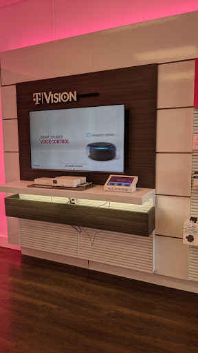 Cell Phone Store «T-Mobile», reviews and photos, 2431 US-1, North Brunswick Township, NJ 08902, USA