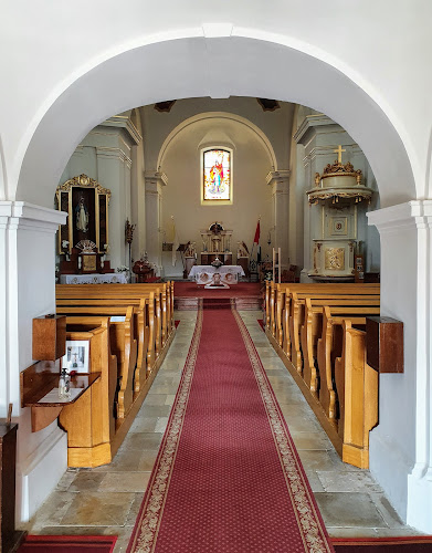 Értékelések erről a helyről: Szent György-plébániatemplom, Esztergom - Templom