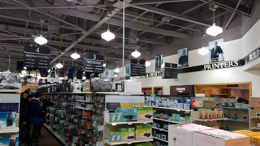 Computer Store «Micro Center», reviews and photos, 730 Memorial Dr, Cambridge, MA 02139, USA