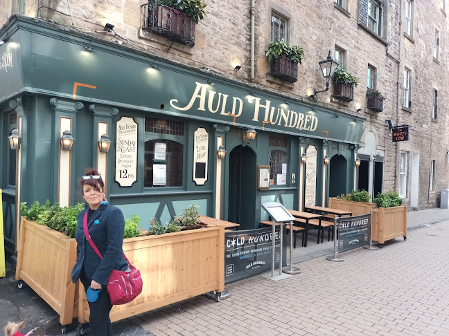 The Auld Hundred - Pub