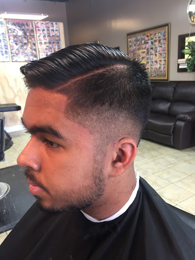 Barber Shop «Golden Star Barber Shop», reviews and photos, 3300 Nolensville Pike, Nashville, TN 37211, USA