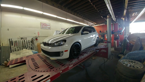 Auto Body Shop «Gardena Body Shop Inc», reviews and photos, 1560 W Rosecrans Ave, Gardena, CA 90249, USA