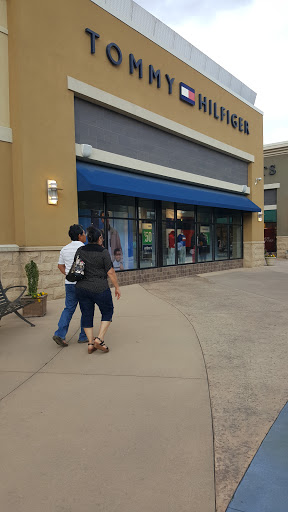 Outlet Mall «The Outlet Shops of Grand River», reviews and photos, 6200 Grand River Pkwy, Leeds, AL 35094, USA