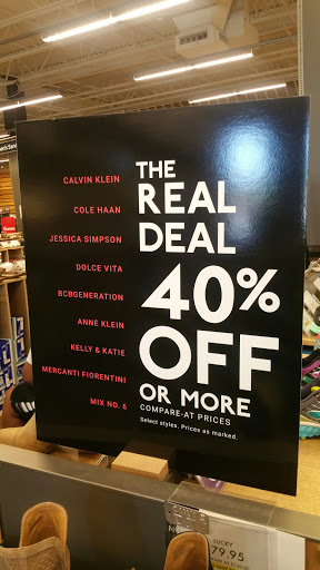 Shoe Store «DSW Designer Shoe Warehouse», reviews and photos, 7321 Lake St, River Forest, IL 60305, USA