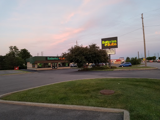 Car Battery Store «Batteries Plus Bulbs», reviews and photos, 4435 Lafayette Rd, Indianapolis, IN 46254, USA