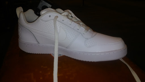 Shoe Store «DSW Designer Shoe Warehouse», reviews and photos, 7321 Lake St, River Forest, IL 60305, USA