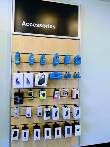 Cell Phone Store «Verizon Authorized Retailer - A Wireless», reviews and photos, 1681 Old Pendergrass Rd #130, Jefferson, GA 30549, USA