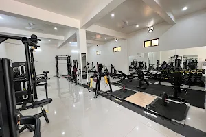 MUSCLE CELL FITNESS CENTRE image