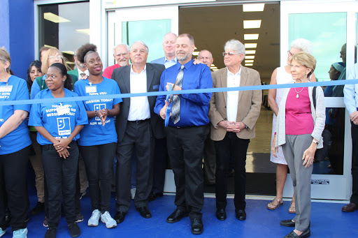 Used Book Store «Goodwill Book Store & Donation Center», reviews and photos, 15165 McGregor Blvd, Fort Myers, FL 33908, USA