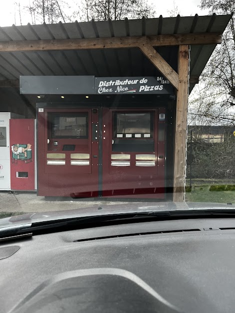 Distributeur de pizza (Chez Nico) à Gournay-en-Bray (Seine-Maritime 76)