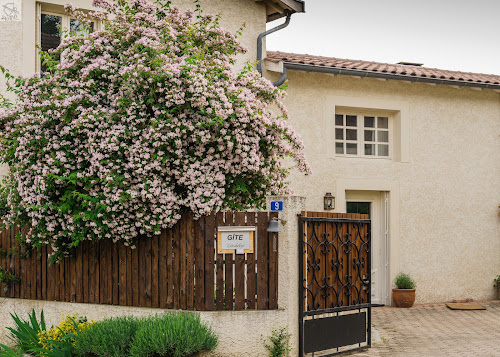 Lodge Gîte Litsdelys Saint-Romain-de-Jalionas