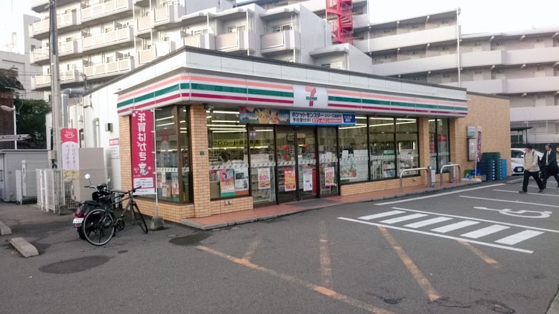 セブン-イレブン 福岡東七隈店