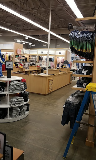 Clothing Store «Gap Outlet», reviews and photos, 18 West Lightcap Rd, Pottstown, PA 19464, USA