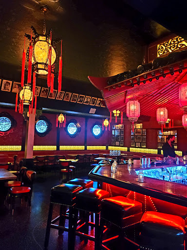 Shopping Mall «West Hollywood Gateway», reviews and photos, 7100 California Route 2, Los Angeles, CA 90046, USA