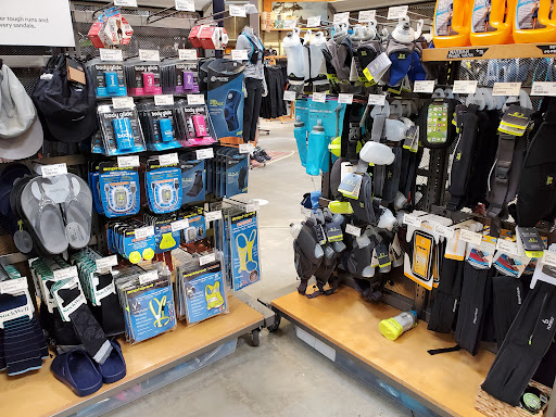 Camping Store «REI», reviews and photos, 7531 North Point Pkwy, Alpharetta, GA 30022, USA