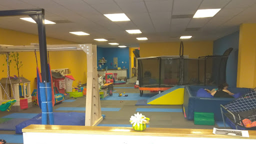 Furniture Store «Mainstreet furnishings», reviews and photos, 6438 E Colonial Dr, Orlando, FL 32807, USA