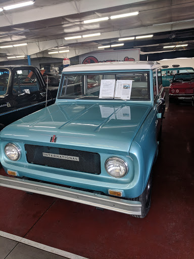 Car Dealer «Classic Enterprises», reviews and photos, 250 Classic Car Ct SW, Cedar Rapids, IA 52404, USA