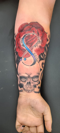 Explore full moon tattoo ideas, creative tattoo ideas in Lewiston, available at Walkins tattoos studio