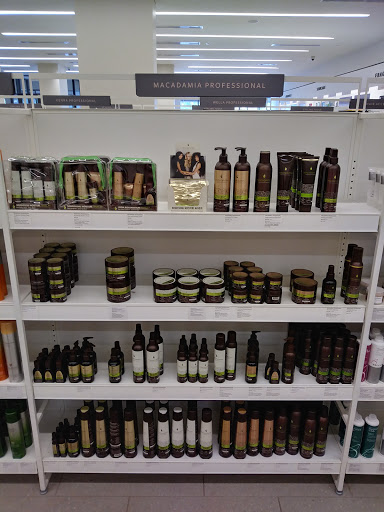 Beauty Salon «Beauty Brands», reviews and photos, 438 Ward Pkwy, Kansas City, MO 64112, USA