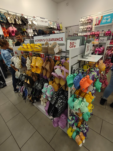 Outlet Mall «Tanger Outlet Daytona», reviews and photos, 1100 Cornerstone Blvd, Daytona Beach, FL 32117, USA