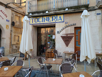 Tocineria - Plaça Major, 16, 43400 Montblanc, Tarragona, Spain