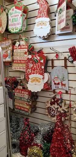 Dollar Store «Dollar Tree», reviews and photos, 312 Walnut St, Redwood City, CA 94063, USA