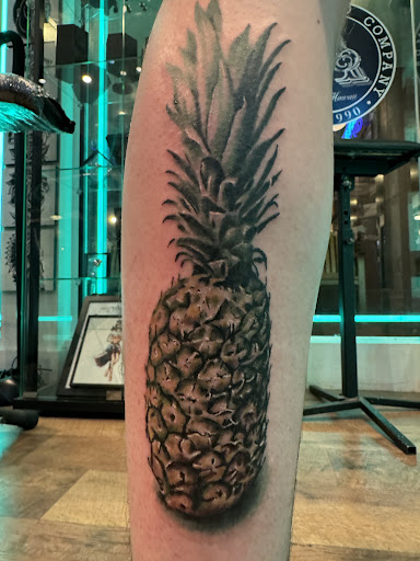Explore shoulder mens tattoo ideas, creative tattoo ideas in Honolulu, available at Aloha Tattoo Waikiki Hilton Hawaiian Village Rainbow Bazaar