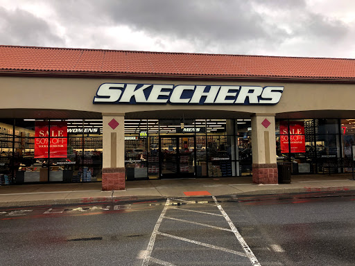 Shoe Store «SKECHERS Factory Outlet», reviews and photos, 116 Outlet Square, Hershey, PA 17033, USA