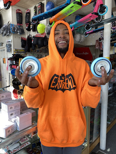 Bicycle Store «Extremz Bike & Scooter Shop», reviews and photos, 108 Main St, Woodbridge, NJ 07095, USA