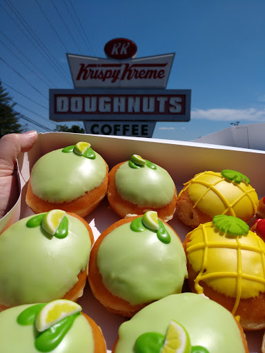 Donut Shop «Krispy Kreme», reviews and photos, 3000 Bardstown Rd, Louisville, KY 40205, USA