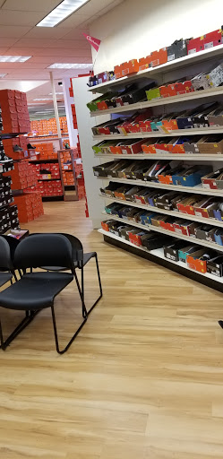 Shoe Store «Shoe Carnival», reviews and photos, 2706 Plainfield Rd, Joliet, IL 60435, USA