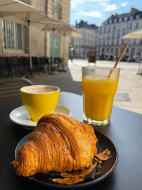 Plats et boissons du Restaurant Café Joyeux Nantes - n°6