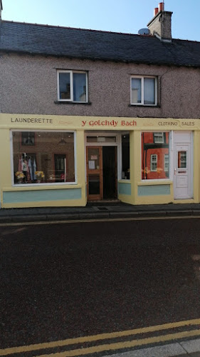 Reviews of Y Golchdy Bach in Glasgow - Laundry service
