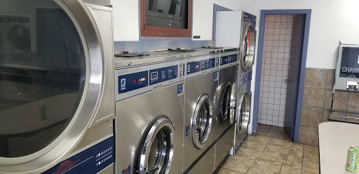 Dry Cleaner «Hubbard Cleaners», reviews and photos, 3362 D St, Hubbard, OR 97032, USA