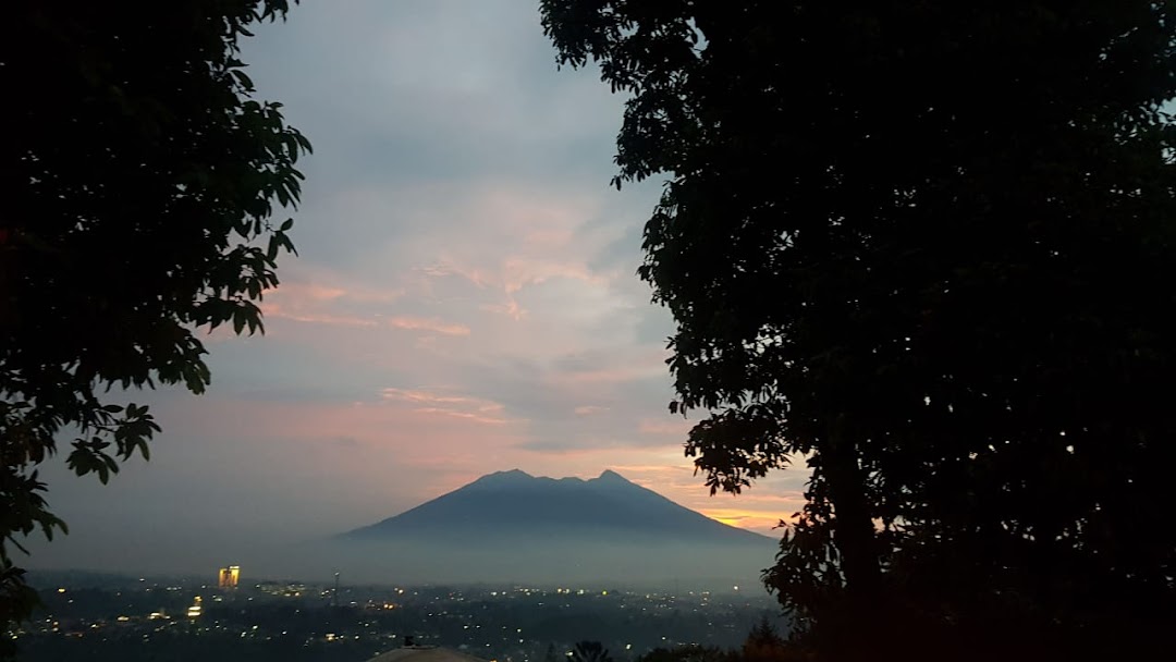 Benteng GBK Resort dan Camping Ground