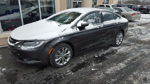 Car Dealer «Falls Chrysler Jeep Dodge», reviews and photos, 4100 State Rd, Cuyahoga Falls, OH 44223, USA