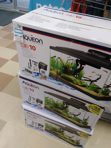 Pet Supply Store «Petco Animal Supplies», reviews and photos, 118 Highlands Square Dr, Hendersonville, NC 28792, USA