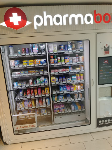 Shopping Mall «Cherry Hill Mall», reviews and photos, 2000 NJ-38, Cherry Hill, NJ 08002, USA