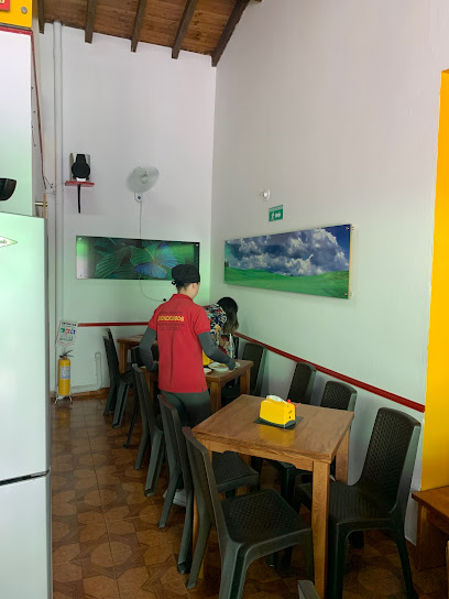 Restaurante Mondongos - Cl. 51 #85, Rionegro, Antioquia, Colombia
