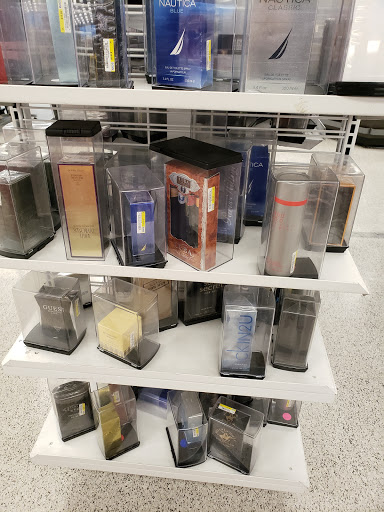 Clothing Store «Ross Dress for Less», reviews and photos, 340 W Kettleman Ln, Lodi, CA 95240, USA