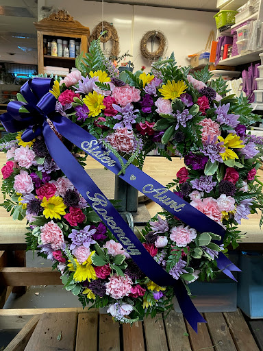 Florist «Flower Market», reviews and photos, 119 NE US 24 HWY, Topeka, KS 66608, USA