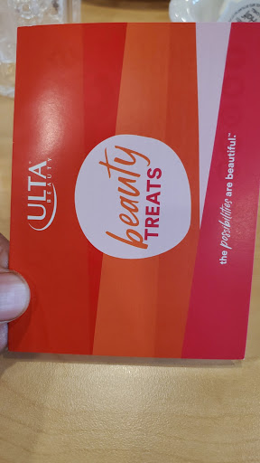 Hair Salon «Ulta Beauty», reviews and photos, 362 W Army Trail Rd, Bloomingdale, IL 60108, USA