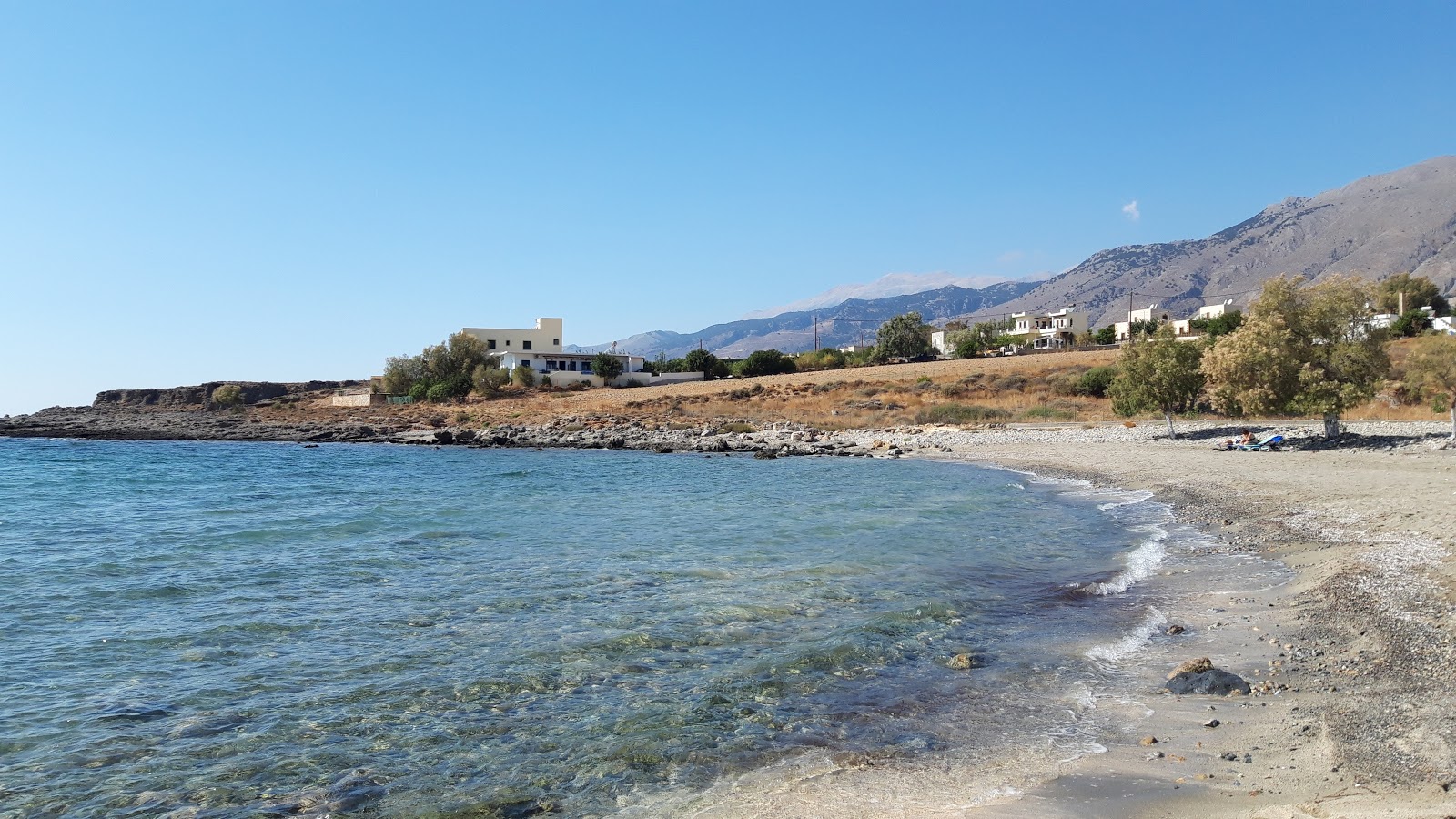 Vatalos beach'in fotoğrafı geniş plaj ile birlikte
