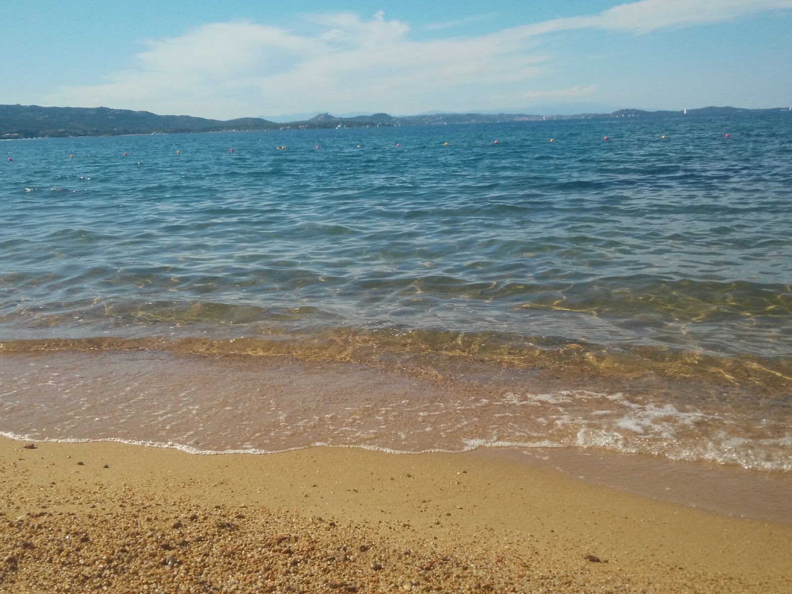 Cala Ginepro'in fotoğrafı doğal alan içinde bulunmaktadır