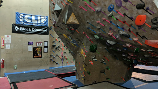 Rock Climbing Gym «Garden State Rocks», reviews and photos, 705 Ginesi Dr, Morganville, NJ 07751, USA